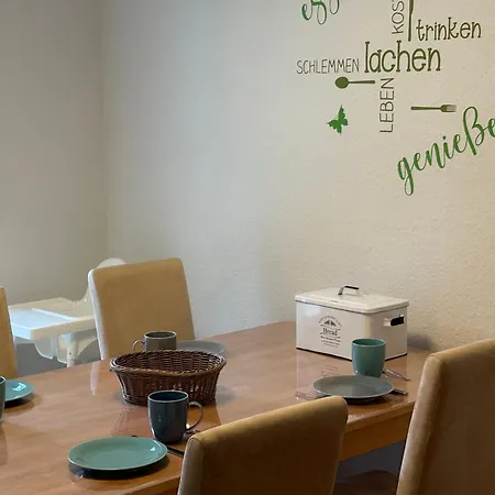 Roskam 95170 Apartament